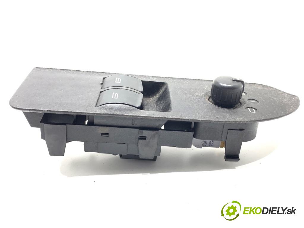 AUDI A2 liftback 2003 55 kW 1.4 TDI 1422 Prepínač okien  (Prepínacie páčky pod volantom)