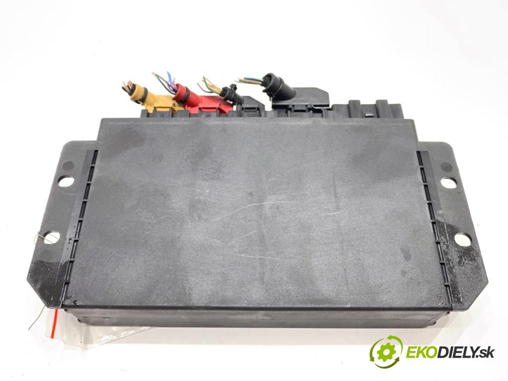 AUDI A2 liftback 2003 55 kW 1.4 TDI 1422 Modul komfortu 8Z0959433AC (Modul komfortu)
