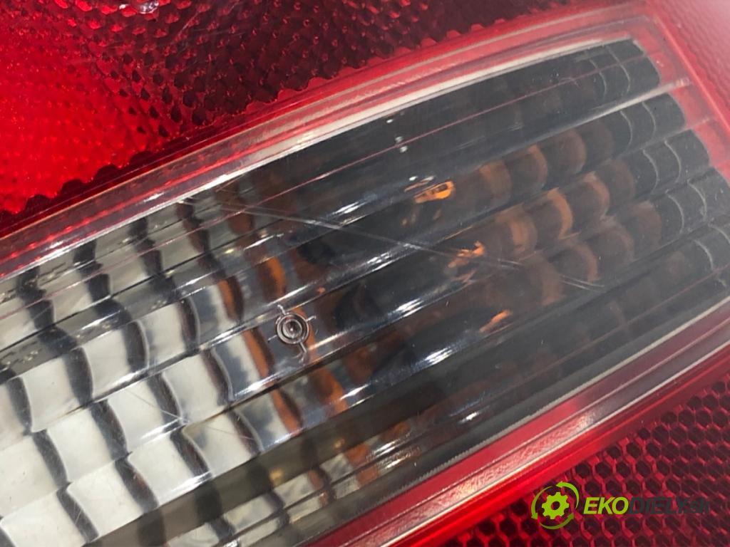 AUDI A2 liftback 2003 55 kW 1.4 TDI 1422 světlo pravý zadní část