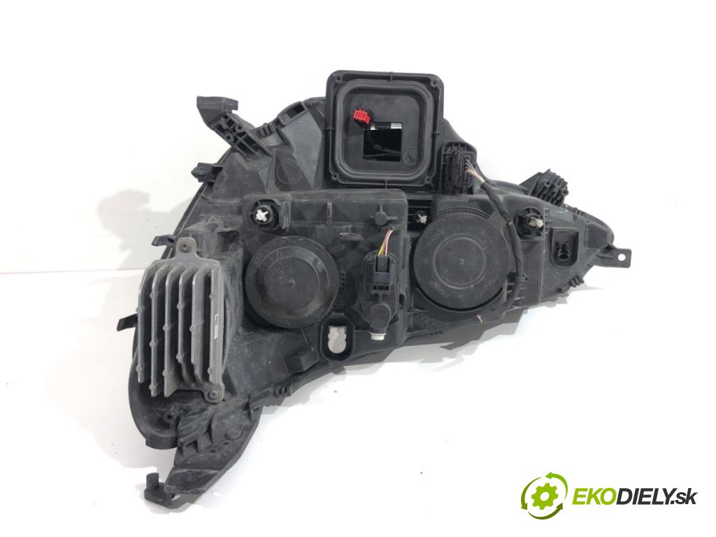 RENAULT MEGANE IV sedan 2019 103 kW 1.3 TCe 140 (LVNB) 1332 Svetlomet pravy predný XENON 260100767R