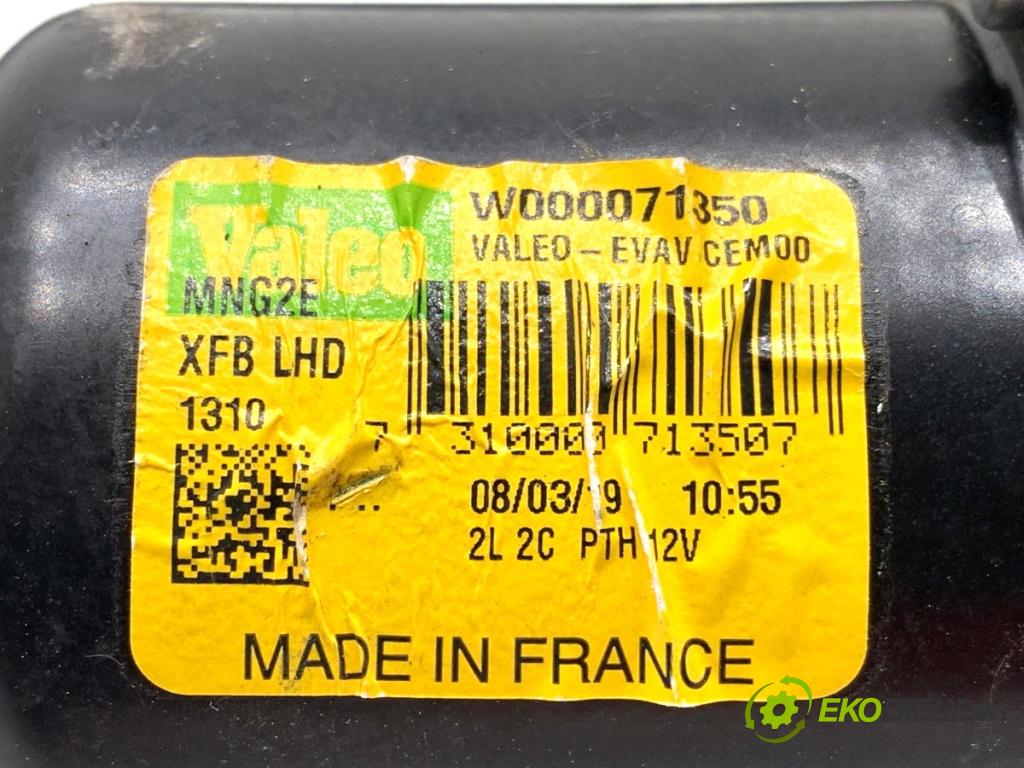 RENAULT MEGANE IV sedan 2019 103 kW 1.3 TCe 140 (LVNB) 1332 Mechanizmus stieračov predný W000071350 (Motorček stieračov predný)