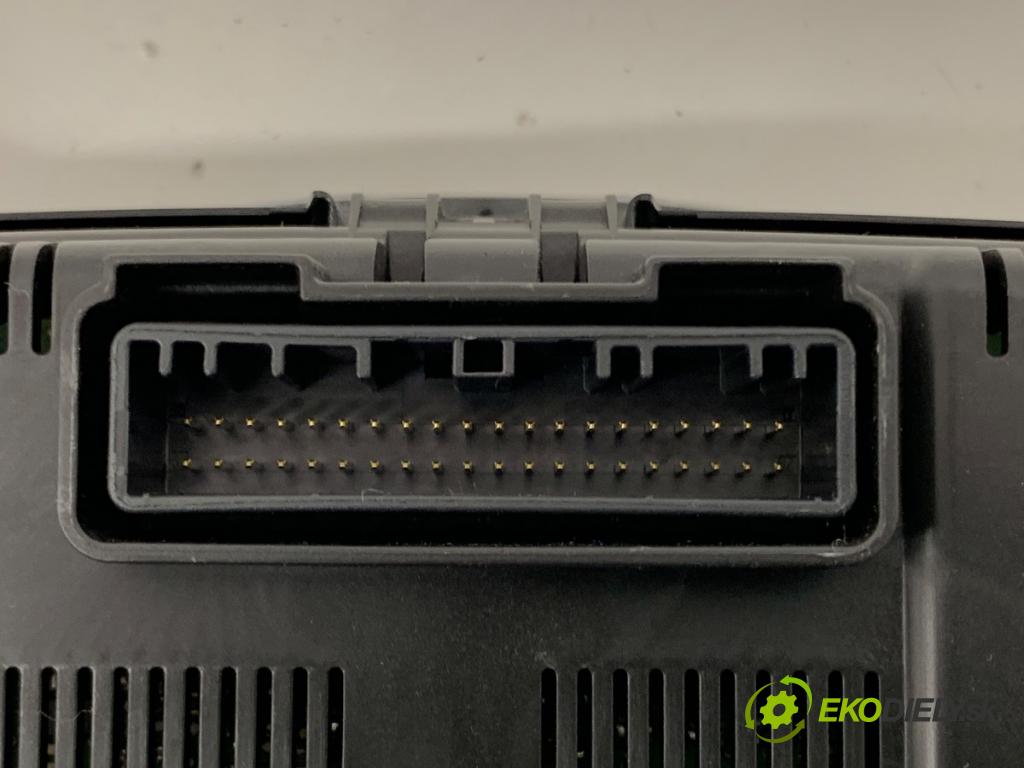 RENAULT MEGANE IV sedan 2019 103 kW 1.3 TCe 140 (LVNB) 1332 Prístrojovka P248101948R (Prístrojová doska)