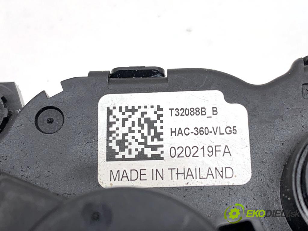 RENAULT MEGANE IV sedan 2019 103 kW 1.3 TCe 140 (LVNB) 1332 motor topení T32088B