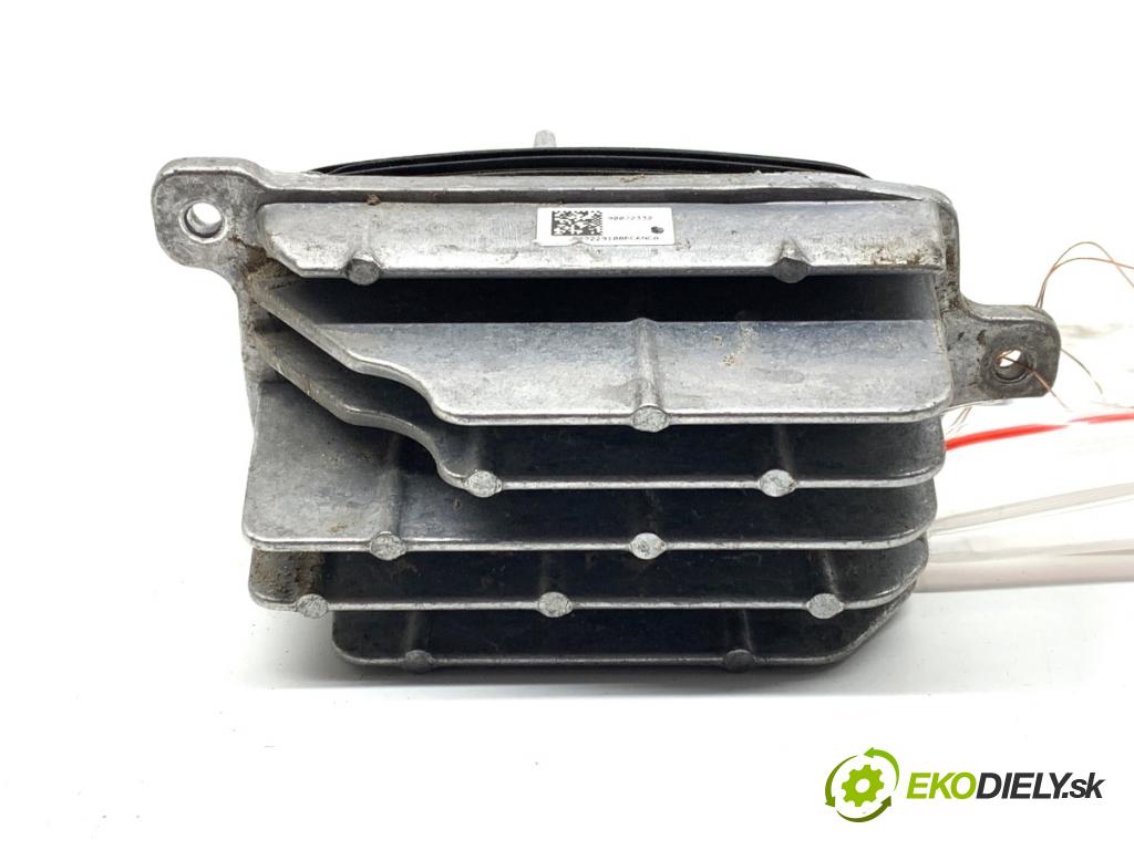 RENAULT MEGANE IV sedan 2019 103 kW 1.3 TCe 140 (LVNB) 1332 modul LED 90072332