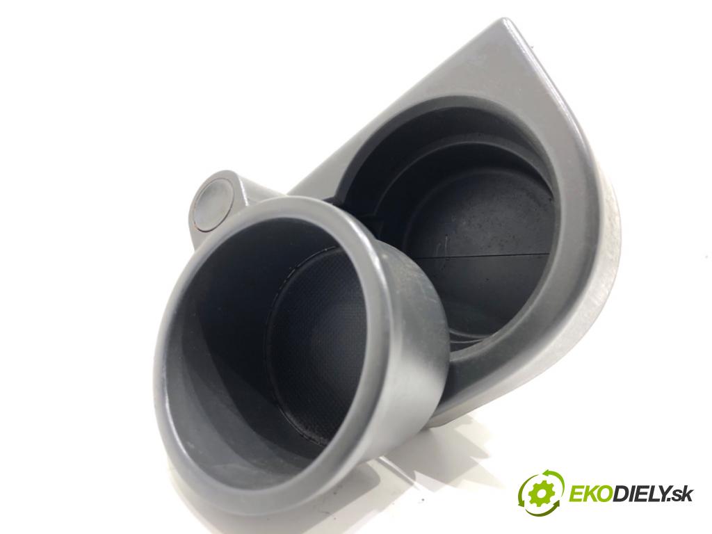 SSANGYONG KYRON SUV 2005 100 kW 2.0 Xdi 4x4 1998 Držiak na nápoje 77930-09010 (Držiak (úchyt) na nápoje)