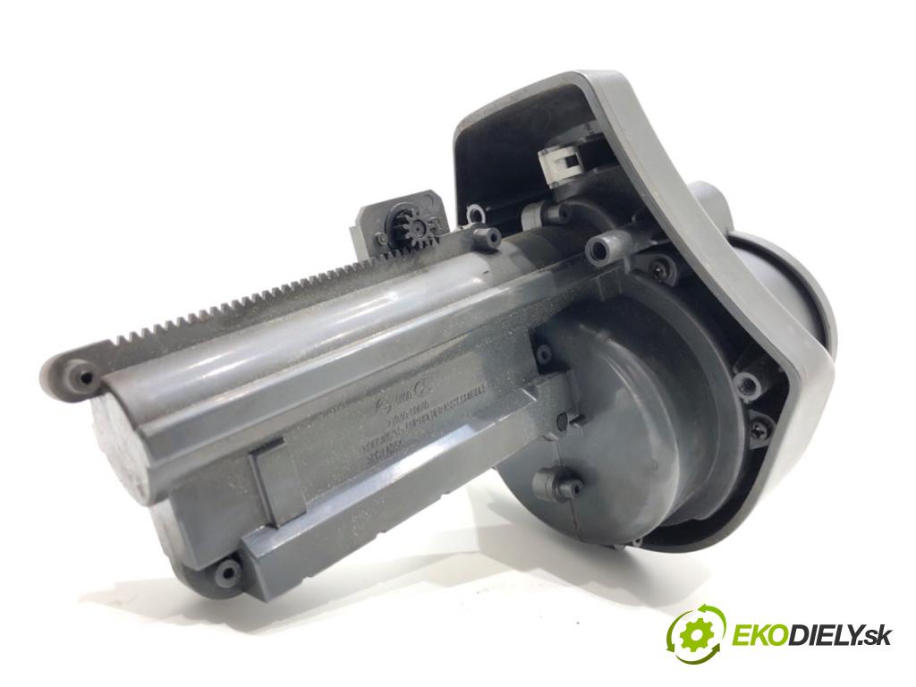 SSANGYONG KYRON SUV 2005 100 kW 2.0 Xdi 4x4 1998 Držiak na nápoje 77930-09010 (Držiak (úchyt) na nápoje)