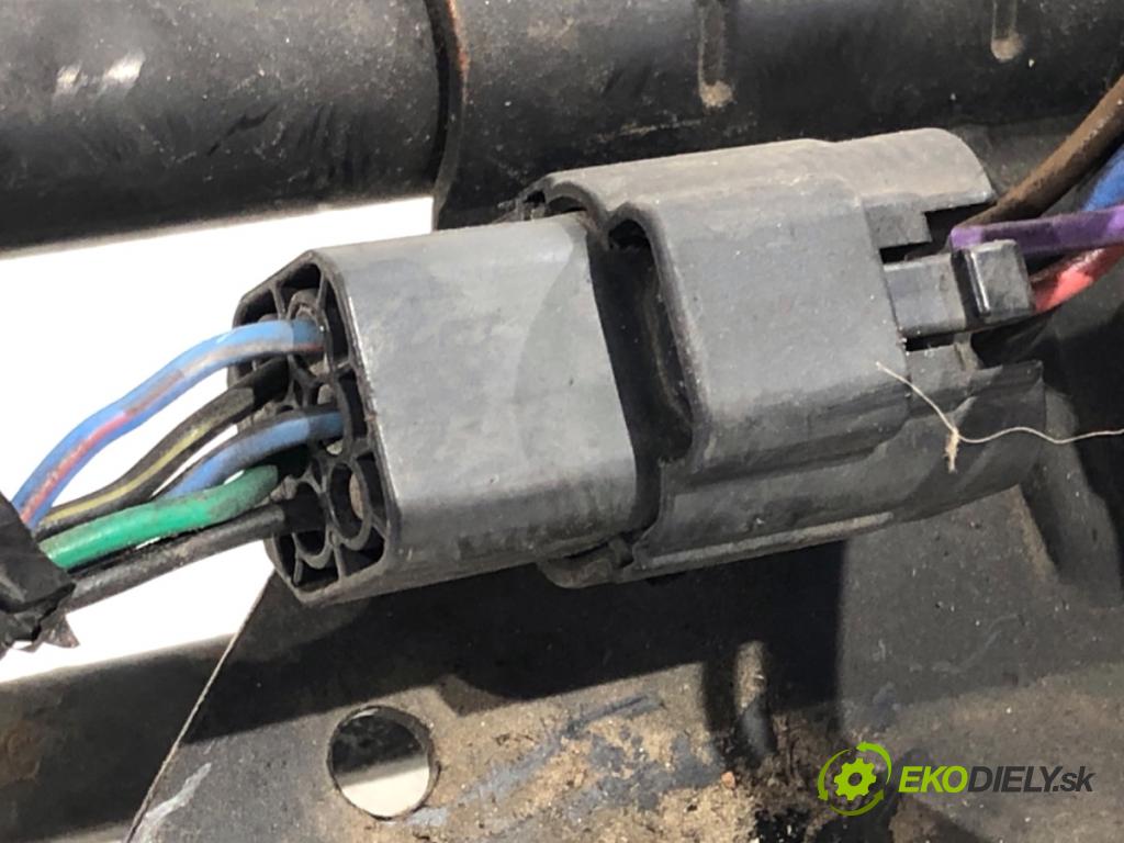 SSANGYONG KYRON SUV 2005 100 kW 2.0 Xdi 4x4 1998 Mechanizmus stieračov predný  (Motorček stieračov predný)