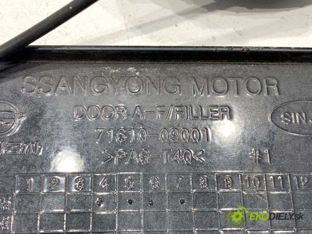 SSANGYONG KYRON SUV 2005 100 kW 2.0 Xdi 4x4 1998 dvířka nádrže paliva 71610-09001 (Klika dveří ostatní)
