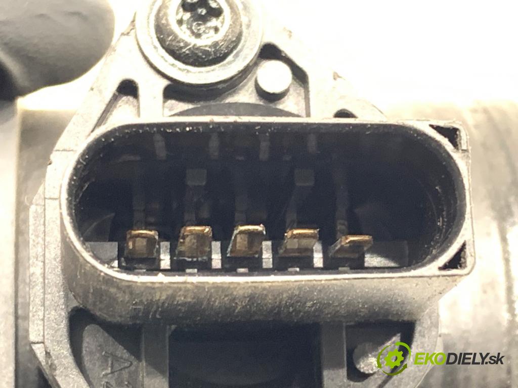 VW GOLF IV liftback 1998 92 kW 1.8 1781 Váha vzduchu 06A906461A (Váha vzduchu)