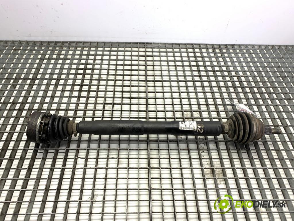 VW GOLF IV liftback 1998 92 kW 1.8 1781 poloos pravý přední část 1J0407272AC