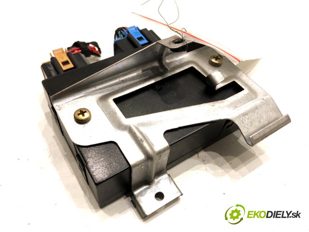 VW GOLF IV liftback 1998 92 kW 1.8 1781 Modul komfortu 1J0959799J (Modul komfortu)