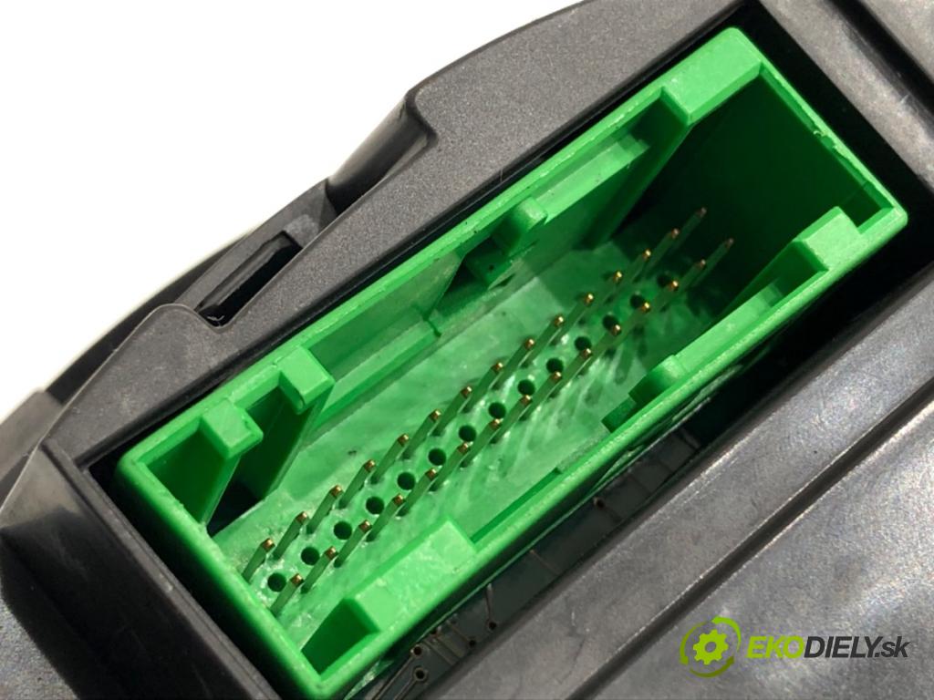 VW GOLF IV liftback 1998 92 kW 1.8 1781 Prístrojovka 1J0919880B (Prístrojová doska)