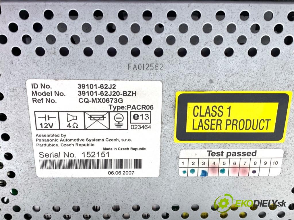 SUZUKI SWIFT III liftback 2007 68 kW 1.3 (RS 413) 1328 RADIO 39101-62J2 (Audio zariadenie)