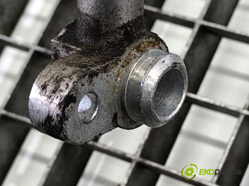 SUZUKI SWIFT III liftback 2007 68 kW 1.3 (RS 413) 1328 rúrka klimatizácie  (Rúrka klimatizácie)