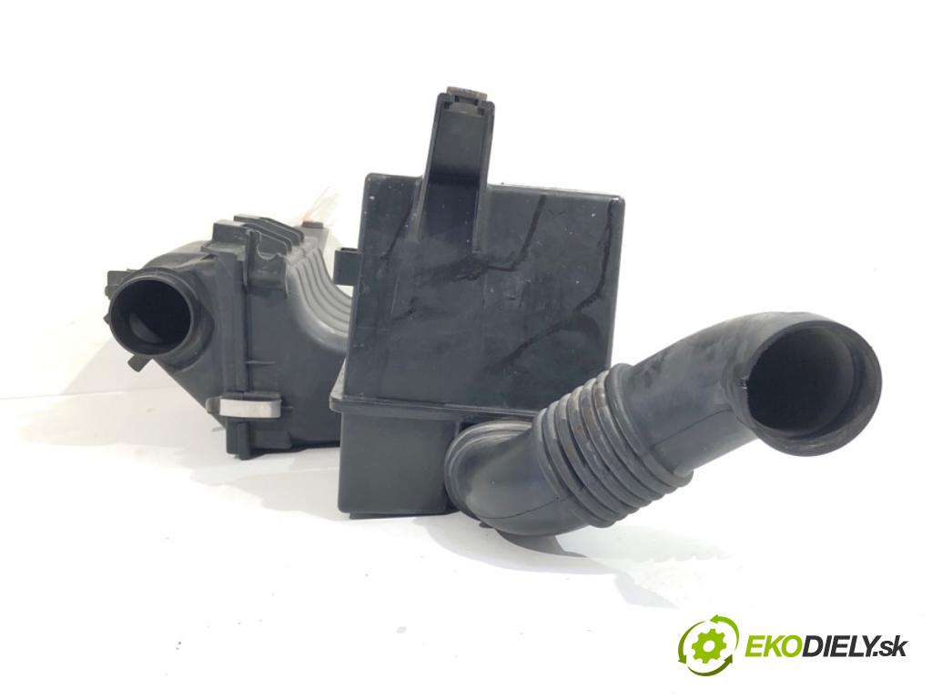 SUZUKI SWIFT III liftback 2007 68 kW 1.3 (RS 413) 1328 Obal filtra vzduchu 63J-A01 (Obal vzduchového filtra)