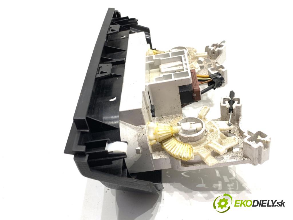 SUZUKI SWIFT III liftback 2007 68 kW 1.3 (RS 413) 1328 Panel ovládania kúrenia  (Prepínacie páčky pod volantom)