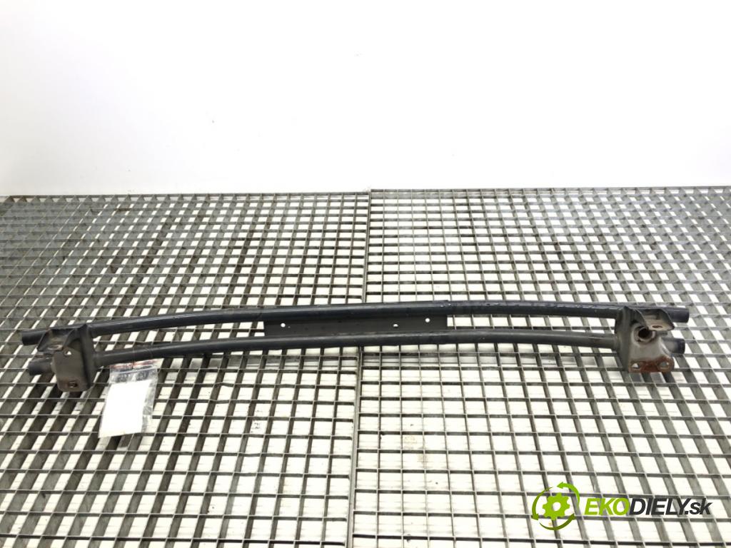 SUZUKI SWIFT III liftback 2007 68 kW 1.3 (RS 413) 1328 výztuha nárazníka přední část  (Přední výztuha)