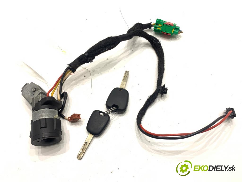 PEUGEOT 307 liftback 2004 80 kW 1.6 16V 1587 spinačka  (Spínacia skrinka)