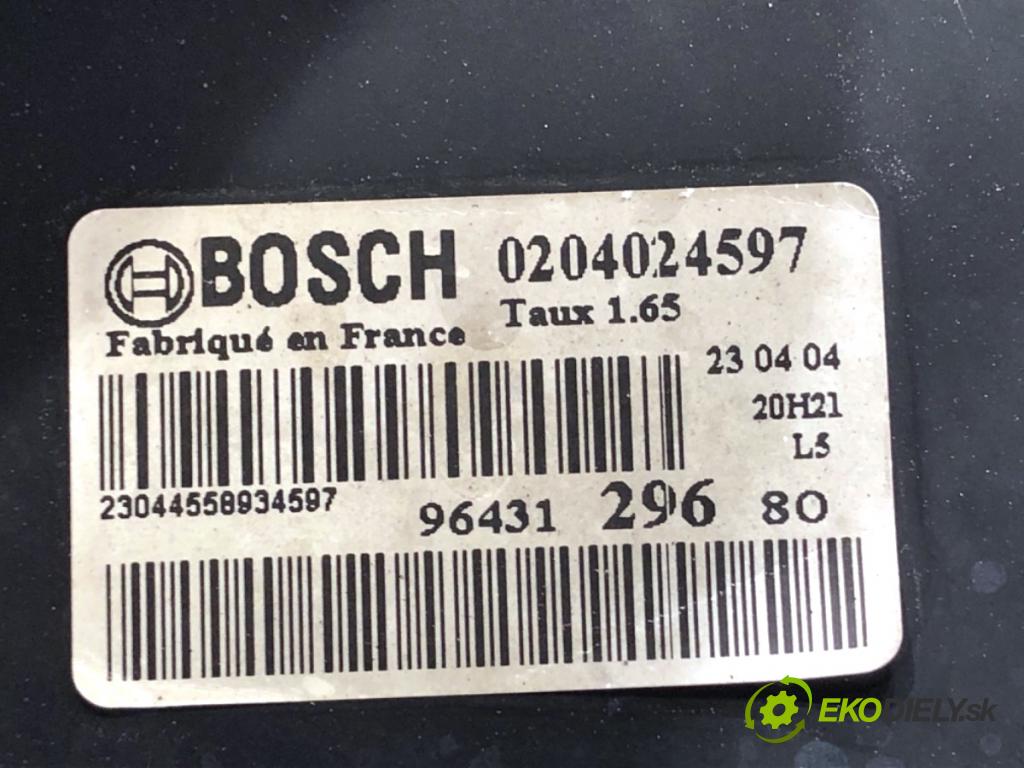 PEUGEOT 307 liftback 2004 80 kW 1.6 16V 1587 posilovač bŕzd 9643129680