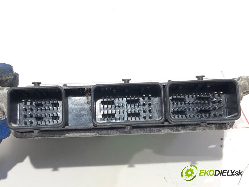 RENAULT MEGANE III kabriolet 2011 96 kW 1.4 TCe (EZ0F, EZ1V) 1397 riadiaca jednotka Motor 237100572R (Riadiaca jednotka)