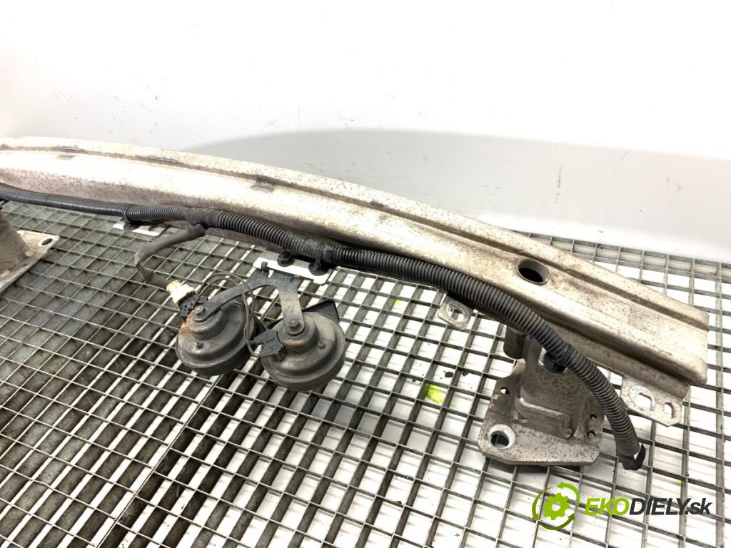 RENAULT MEGANE III kabriolet 2011 96 kW 1.4 TCe (EZ0F, EZ1V) 1397 výztuha nárazníka přední část  (Přední výztuha)