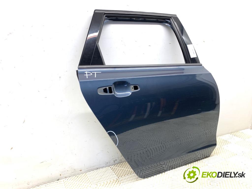 VOLVO V90 II Kombi 2018 110 kW D3 1969 Dvere pravy zad