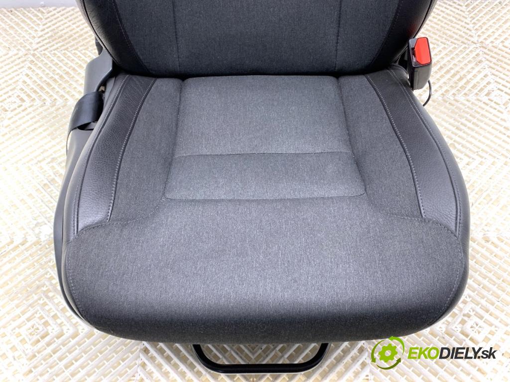 VOLVO V90 II Kombi 2018 110 kW D3 1969 Sedadlo pravy predný