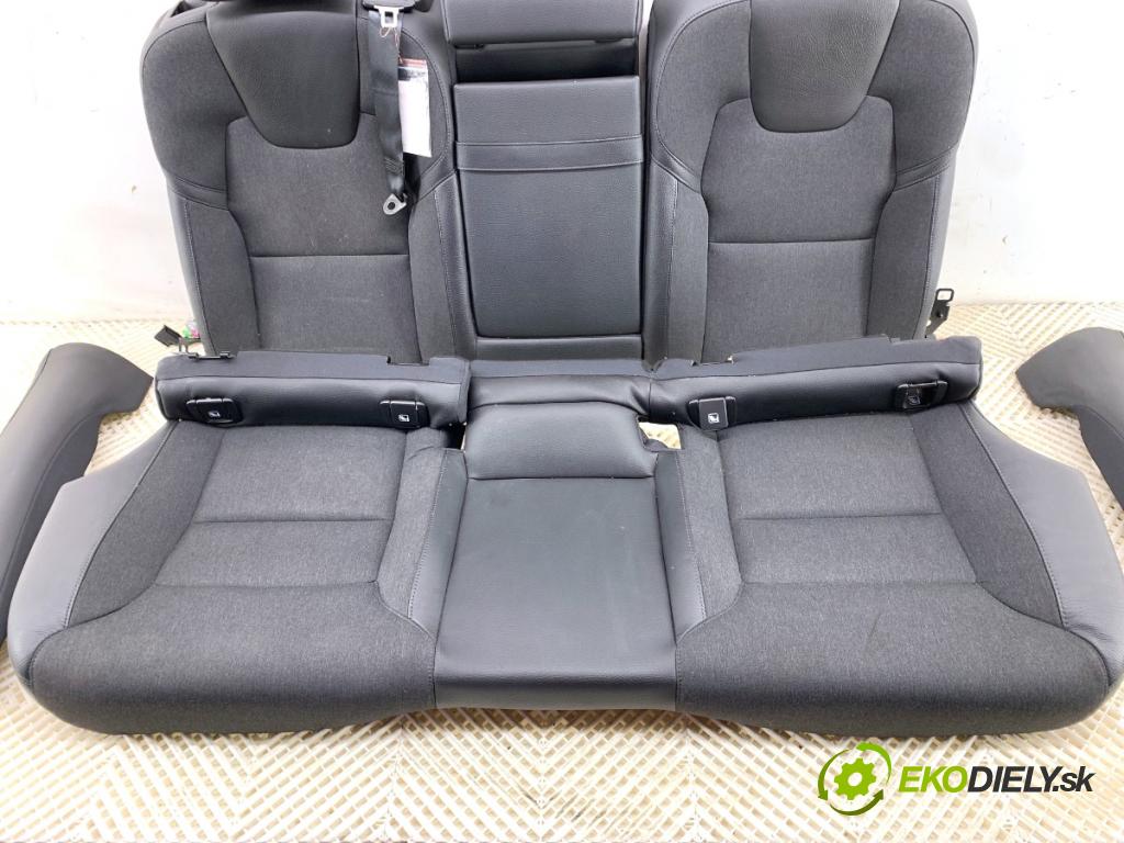 VOLVO V90 II Kombi 2018 110 kW D3 1969 Sedadlo druhý rad