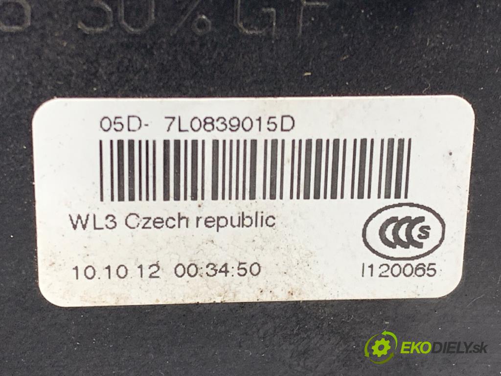 VW GOLF V Kombi 2007 77 kW 1.9 TDI 1896 zámok dveře levý zadní část 7L0839015D