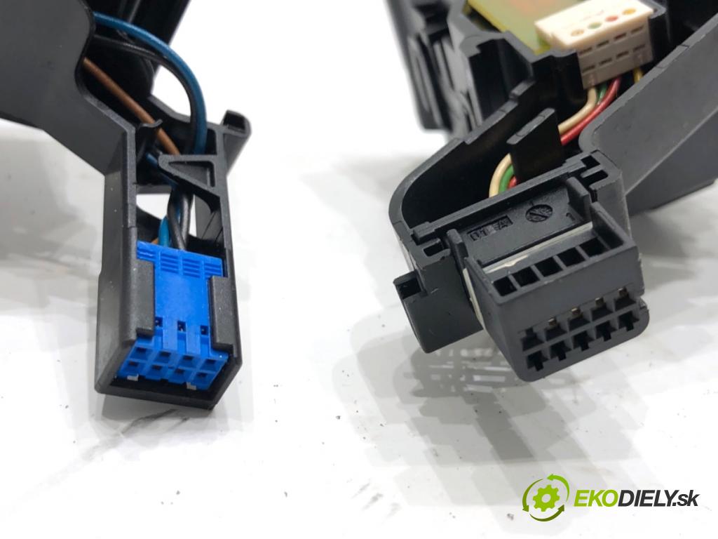 VW GOLF V Kombi 2007 77 kW 1.9 TDI 1896 Prepínač kombinovaný 1K0953519H (Prepínacie páčky pod volantom)