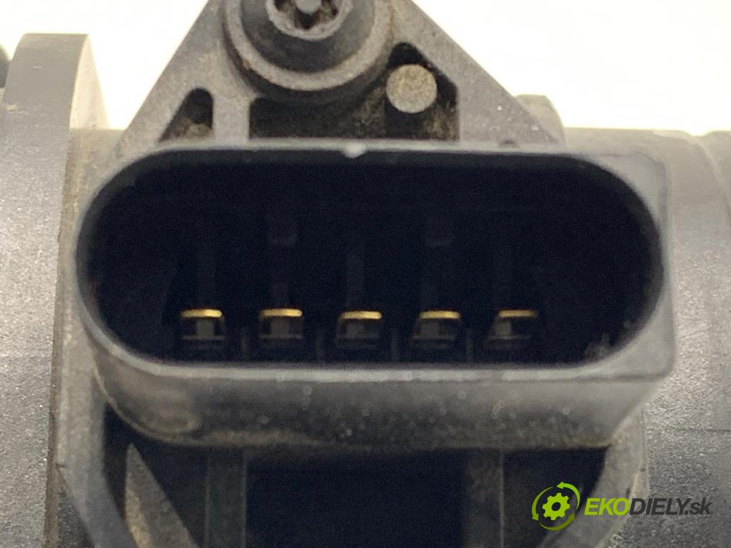 VW GOLF V Kombi 2007 77 kW 1.9 TDI 1896 Váha vzduchu 0281002531 038906461B (Váha vzduchu)