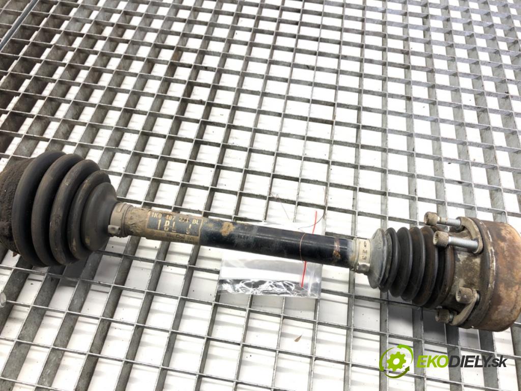 VW GOLF V Kombi 2007 77 kW 1.9 TDI 1896 poloos levý přední část 1K0407271BL