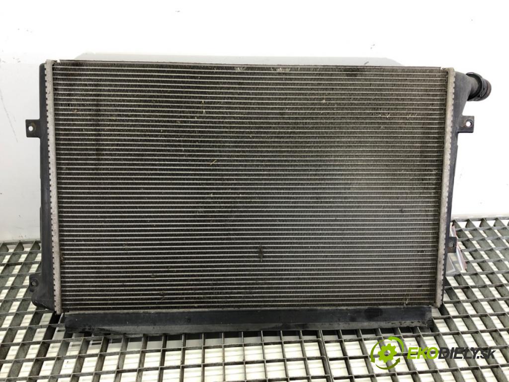 VW GOLF V Kombi 2007 77 kW 1.9 TDI 1896 chladič vody 1K0121251AM (Vodní chladič)