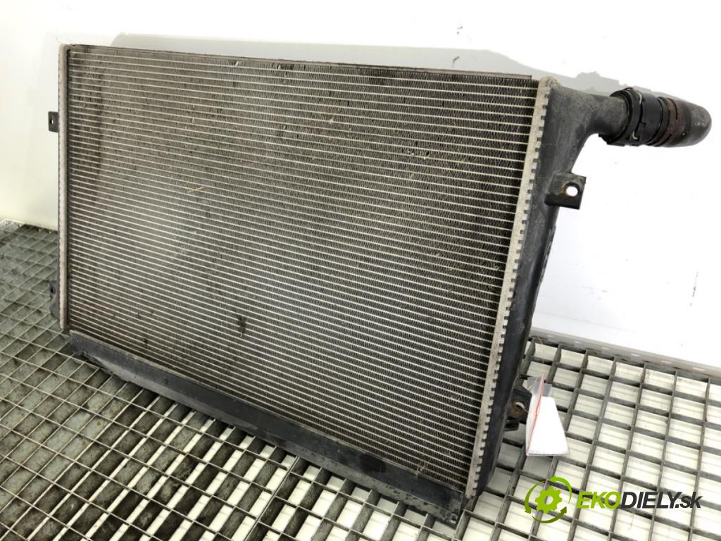 VW GOLF V Kombi 2007 77 kW 1.9 TDI 1896 chladič vody 1K0121251AM (Vodní chladič)