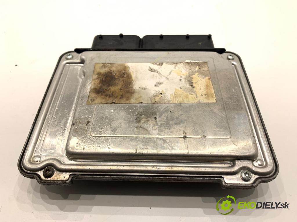 VW GOLF V Kombi 2007 77 kW 1.9 TDI 1896 riadiaca jednotka Motor 03G906021QJ (Riadiaca jednotka)