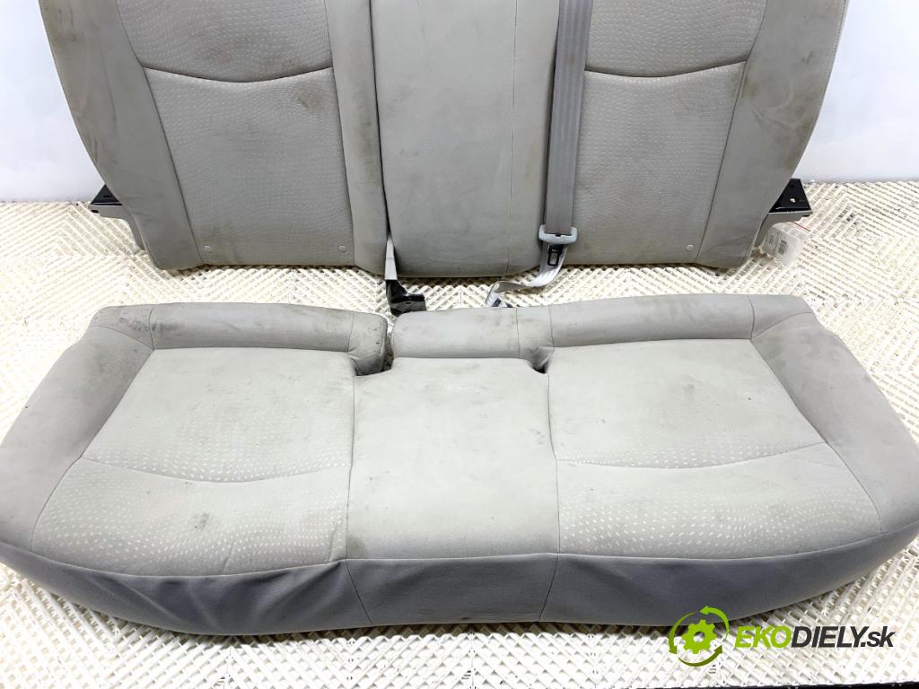 NISSAN LEAF ZE0 liftback 2013 80 kW Electric  Sedadlo druhý rad