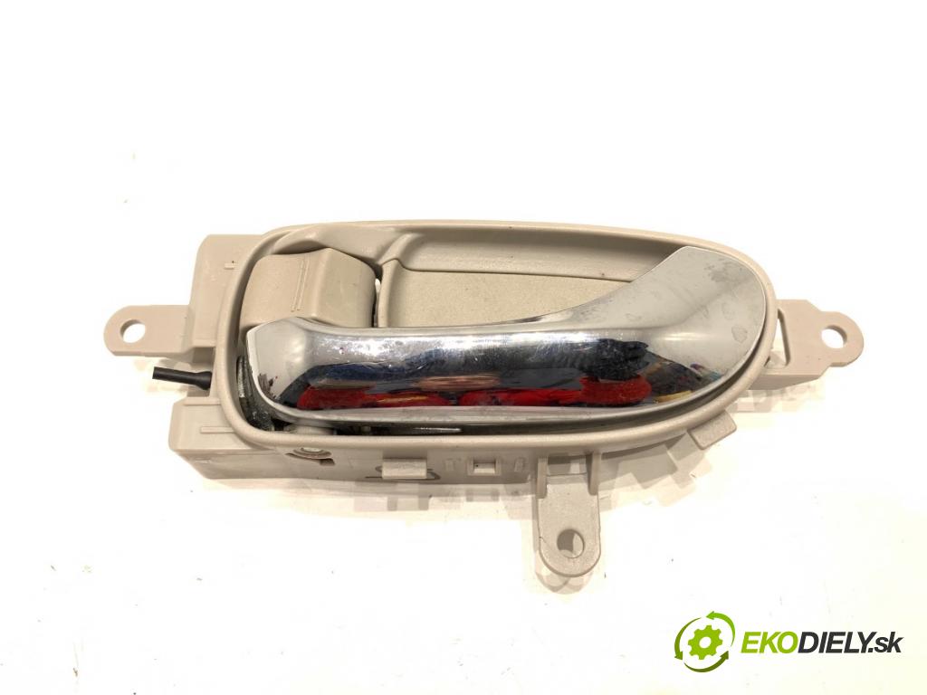NISSAN LEAF ZE0 liftback 2013 80 kW Electric  Kľučka vnútorná ľavy predný 
