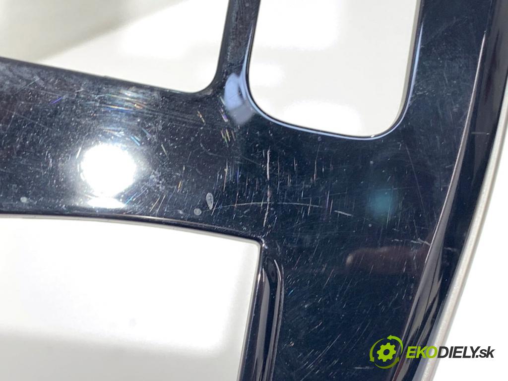 NISSAN LEAF ZE0 liftback 2013 80 kW Electric  lišty kryt 682603NA0A 809603NA0A (Lišta)