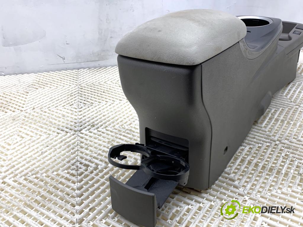 NISSAN LEAF ZE0 liftback 2013 80 kW Electric  Tunel středový  (Středový tunel)