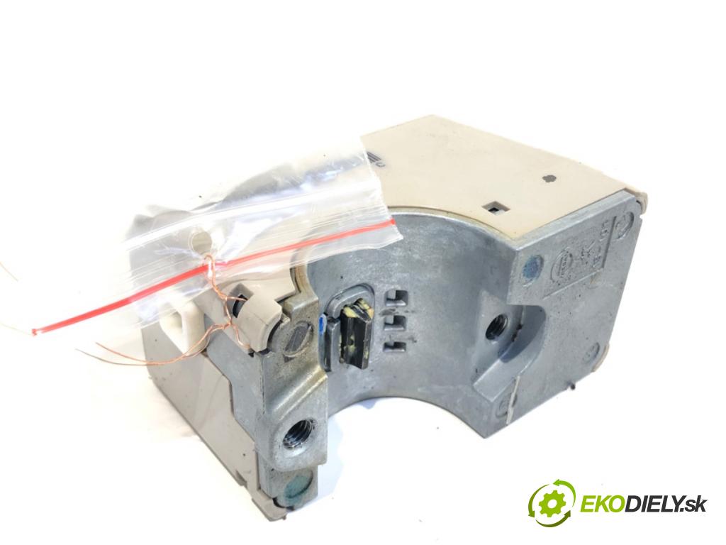 NISSAN LEAF ZE0 liftback 2013 80 kW Electric  blokáda volantu  (Riadenie ostatné)