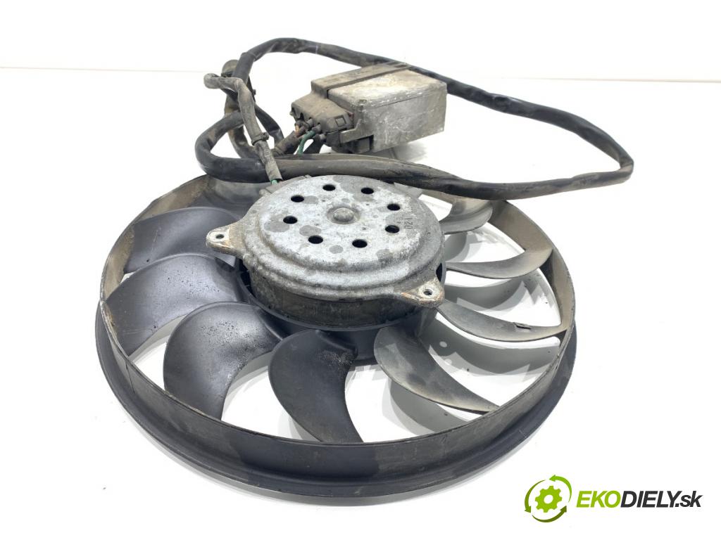 AUDI A4 B6 Kombi 2003 132 kW 2.5 TDI quattro 2496 ventilátor klimatizace  (Ventilátor chladiče klimatizace)