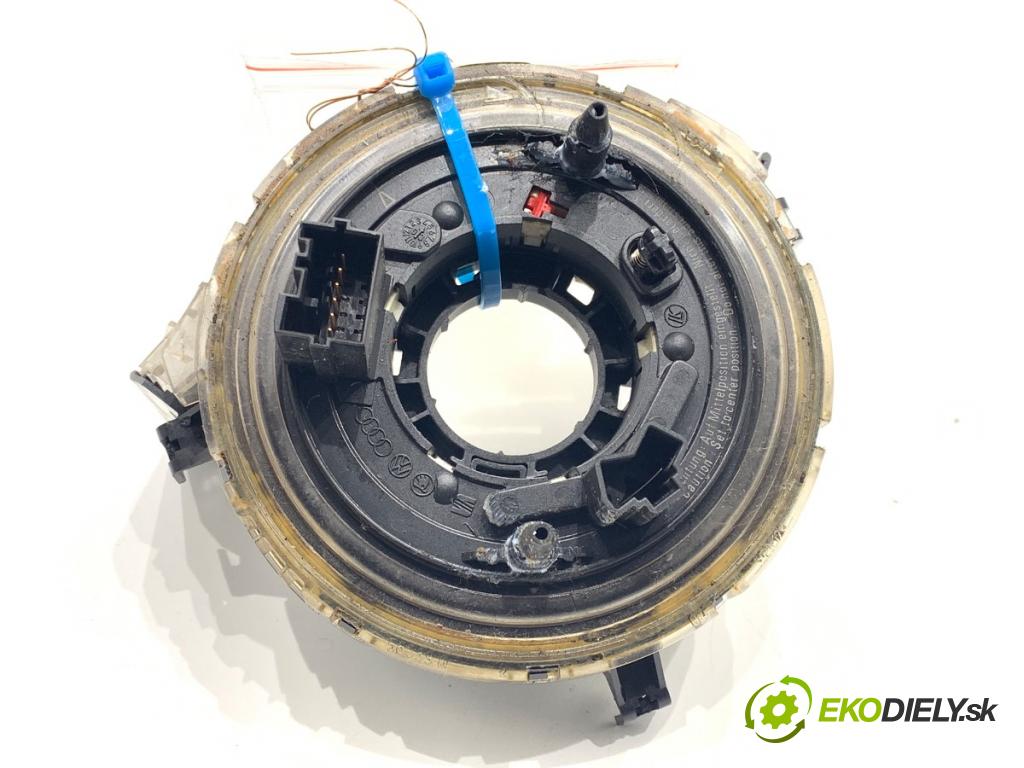 AUDI A4 B6 Kombi 2003 132 kW 2.5 TDI quattro 2496 kroužek slimák airbag 8E0953541C (Airbag)