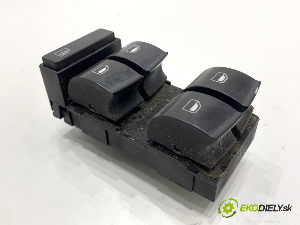 AUDI A4 B6 Kombi 2003 132 kW 2.5 TDI quattro 2496 Prepínač okien 8Z0959851D (Prepínacie páčky pod volantom)