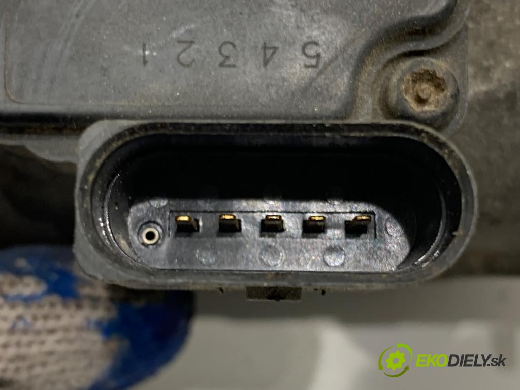 AUDI A4 B6 Kombi 2003 132 kW 2.5 TDI quattro 2496 Váha vzduchu 059906461D (Váha vzduchu)