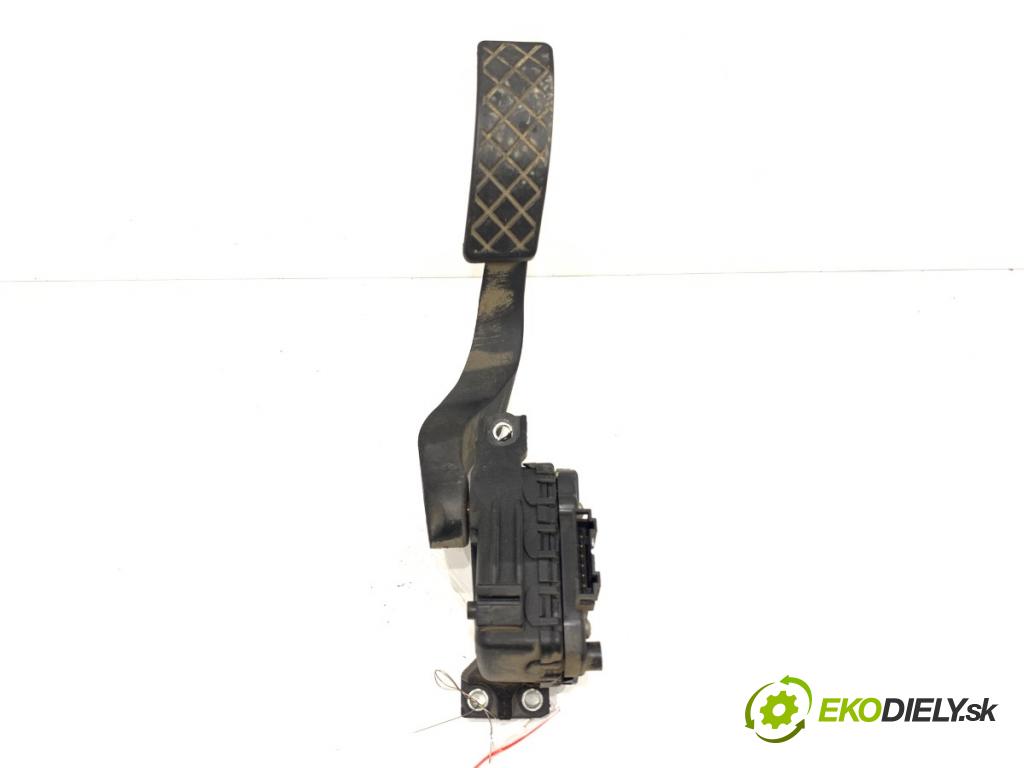 AUDI A4 B6 Kombi 2003 132 kW 2.5 TDI quattro 2496 Potenciometer plynu 8E1723523F (Potenciometer plynového pedálu)