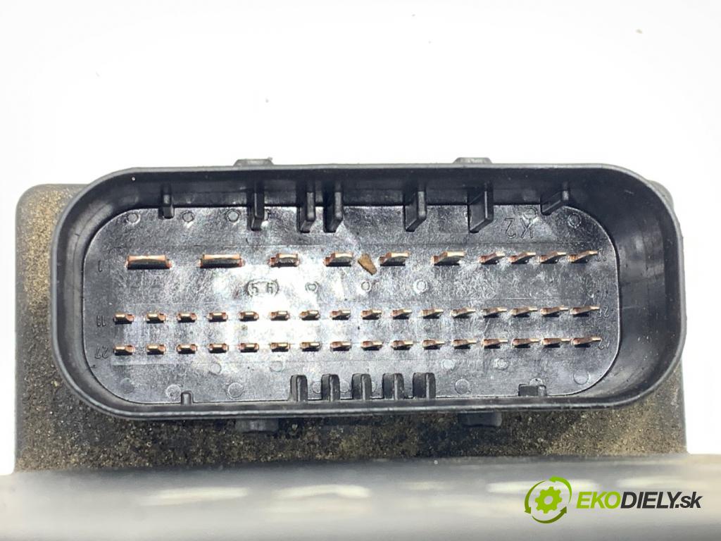 AUDI A4 B6 Kombi 2003 132 kW 2.5 TDI quattro 2496 Pumpa ABS 0265950012 (Pumpa ABS)