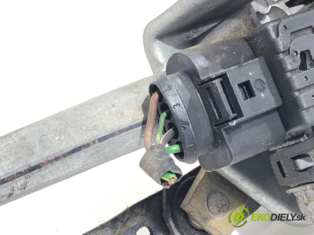 AUDI A4 B6 Kombi 2003 132 kW 2.5 TDI quattro 2496 Mechanizmus stieračov predný 8E1955119B (Motorček stieračov predný)