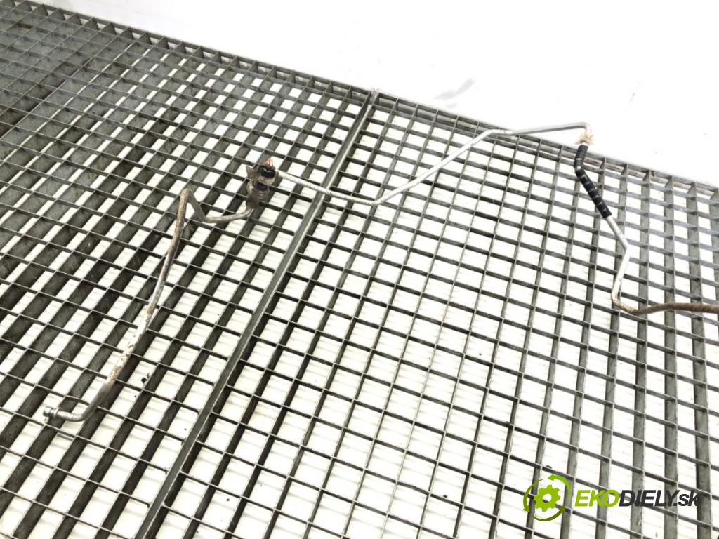 SUZUKI SWIFT III liftback 2007 68 kW 1.3 (RS 413) 1328 rúrka klimatizácie  (Rúrka klimatizácie)