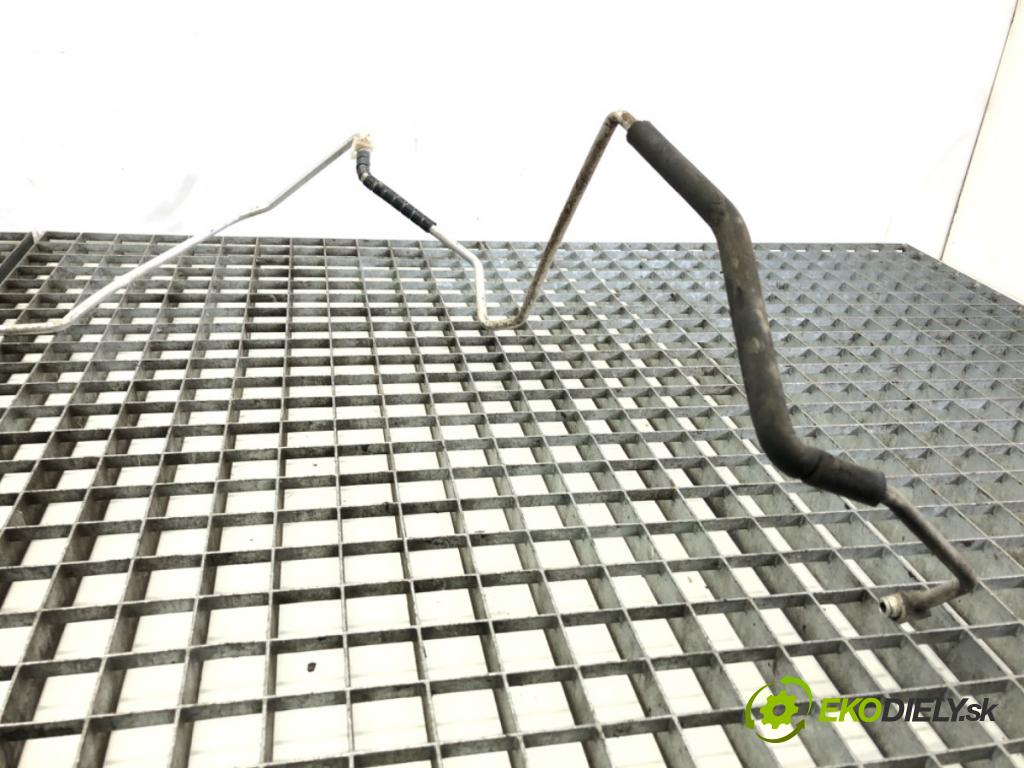 SUZUKI SWIFT III liftback 2007 68 kW 1.3 (RS 413) 1328 rúrka klimatizácie  (Rúrka klimatizácie)