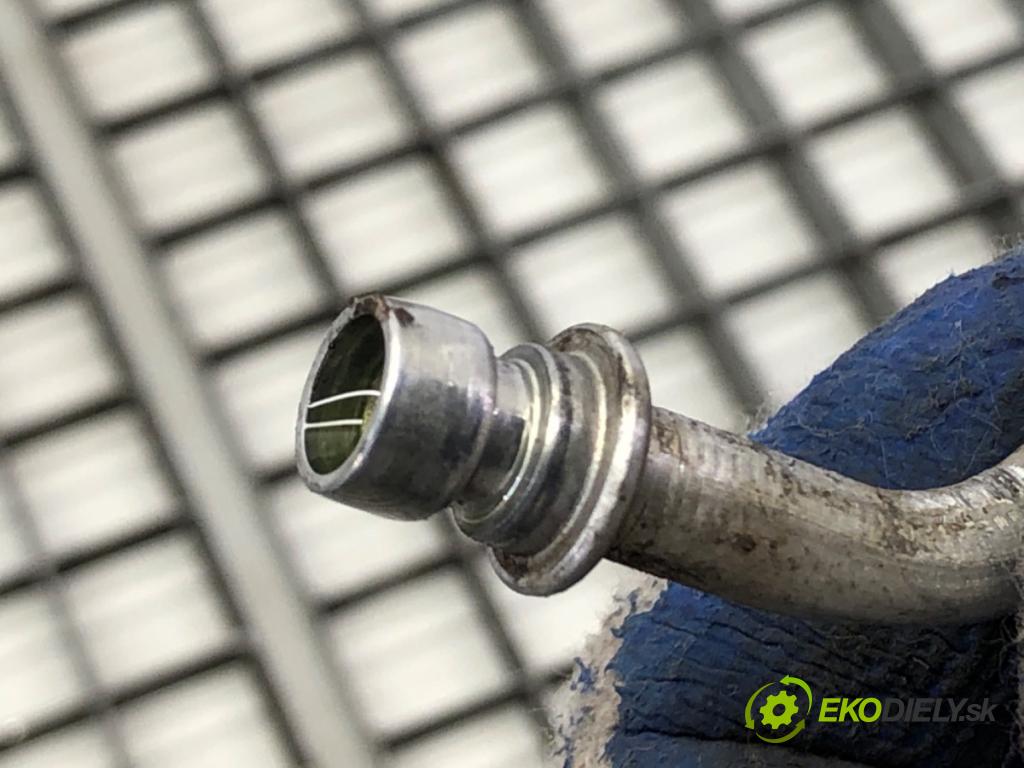 SUZUKI SWIFT III liftback 2007 68 kW 1.3 (RS 413) 1328 rúrka klimatizácie  (Rúrka klimatizácie)